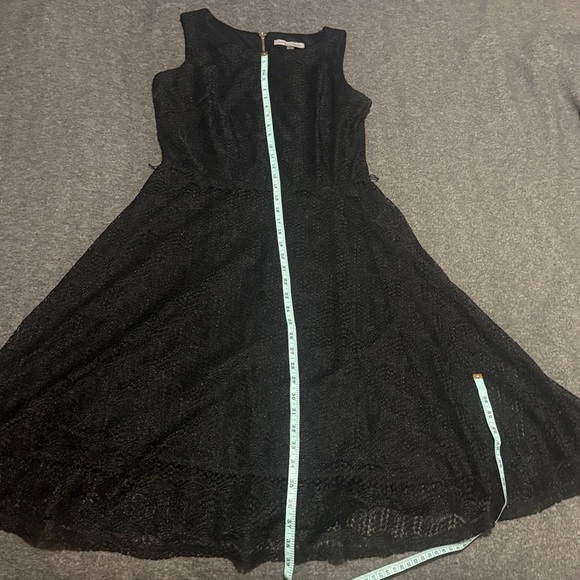 Danny & Nicole Elegant Black Midi Dress - Picture 5 of 8